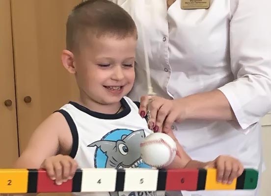 Занятиязанятия наших маленьких пациентов мозжечковой стимуляцией в НПЦ ДП